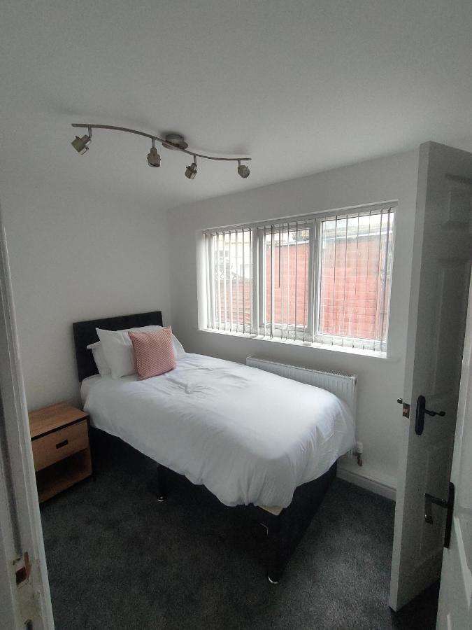Lovely Refurbished Apartments, Morecambe Promenade Exterior photo